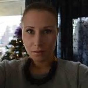 Meet your Posher, Carrie